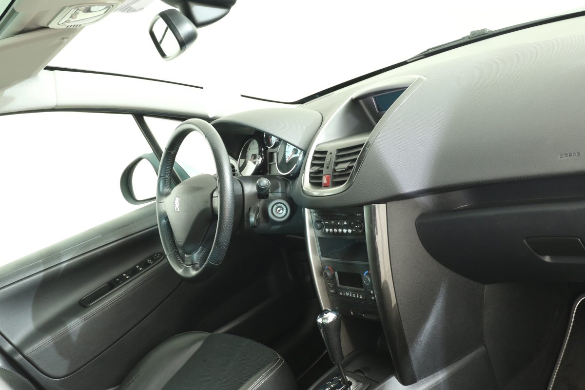 Peugeot 207 - Bild 11