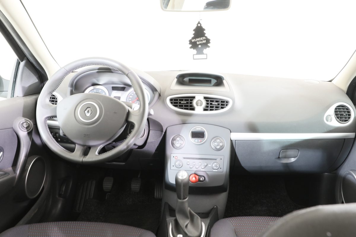 Renault Clio - Bild 12