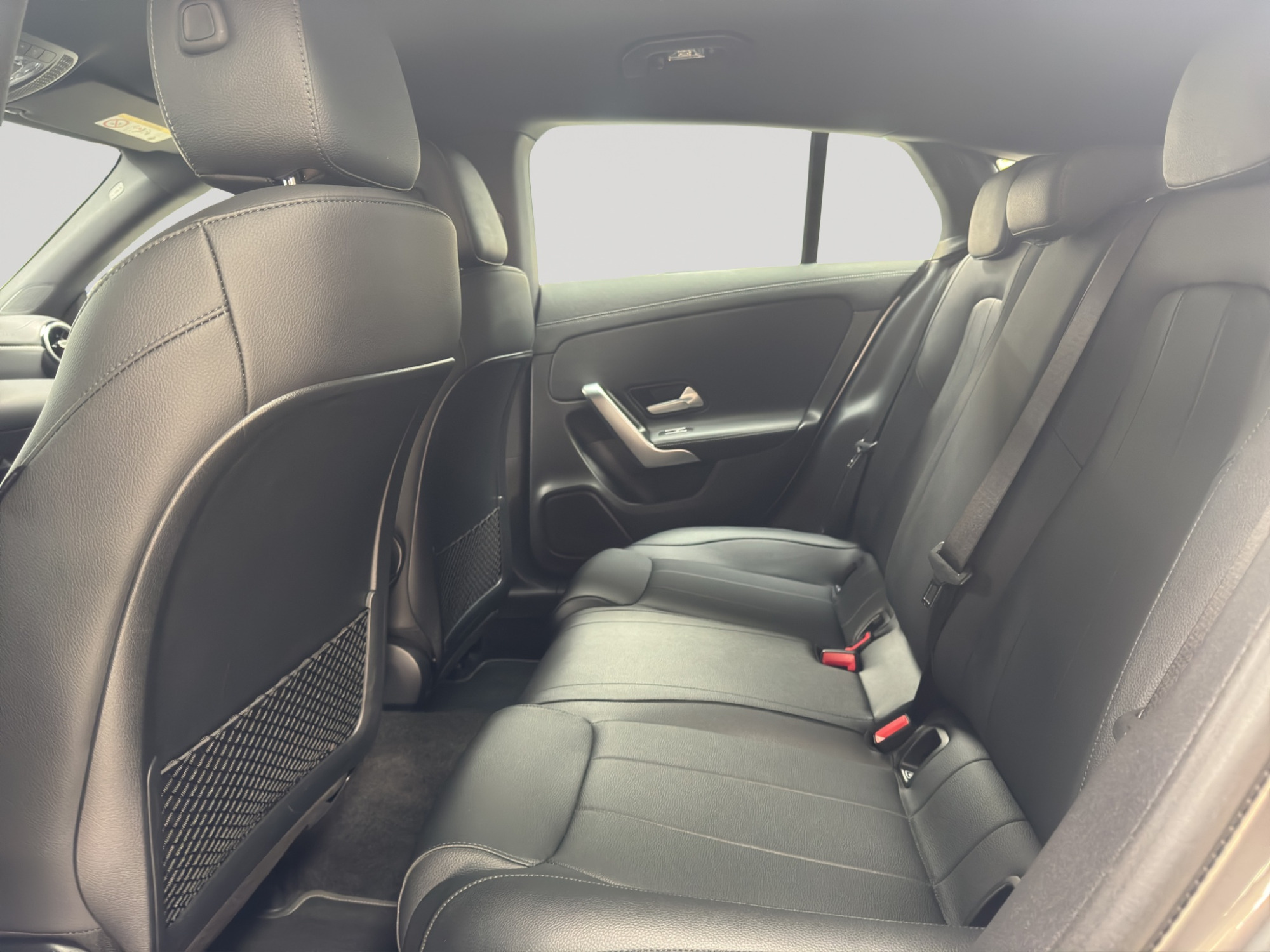 Mercedes-Benz CLA 180 Shooting Brake - Bild 11