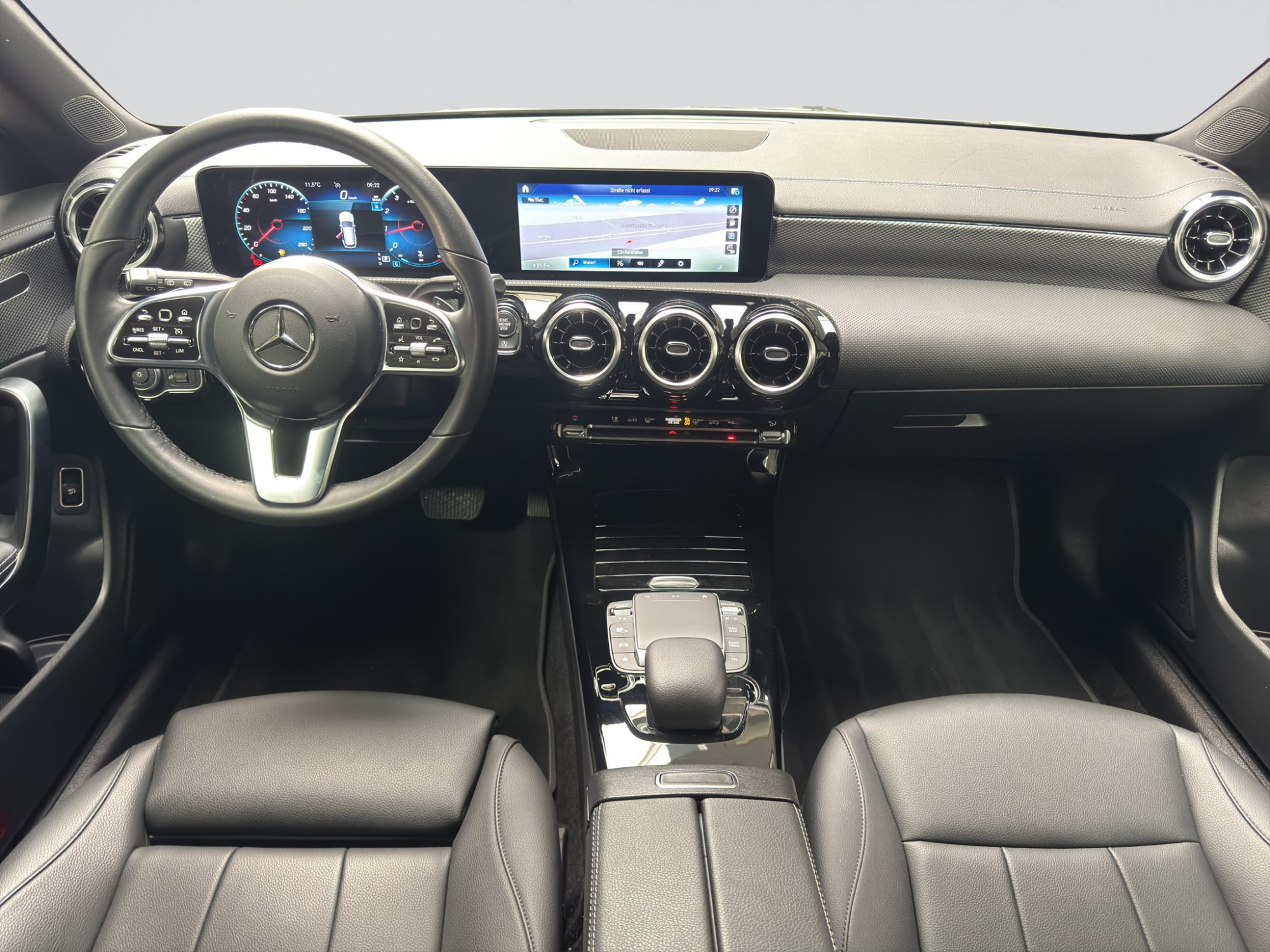 Mercedes-Benz CLA 180 Shooting Brake - Bild 12