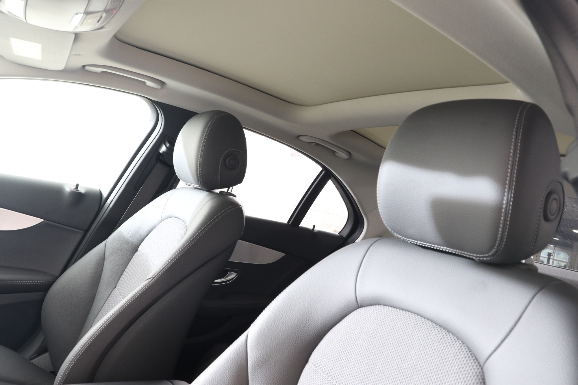 Mercedes-Benz 200d - Bild 7